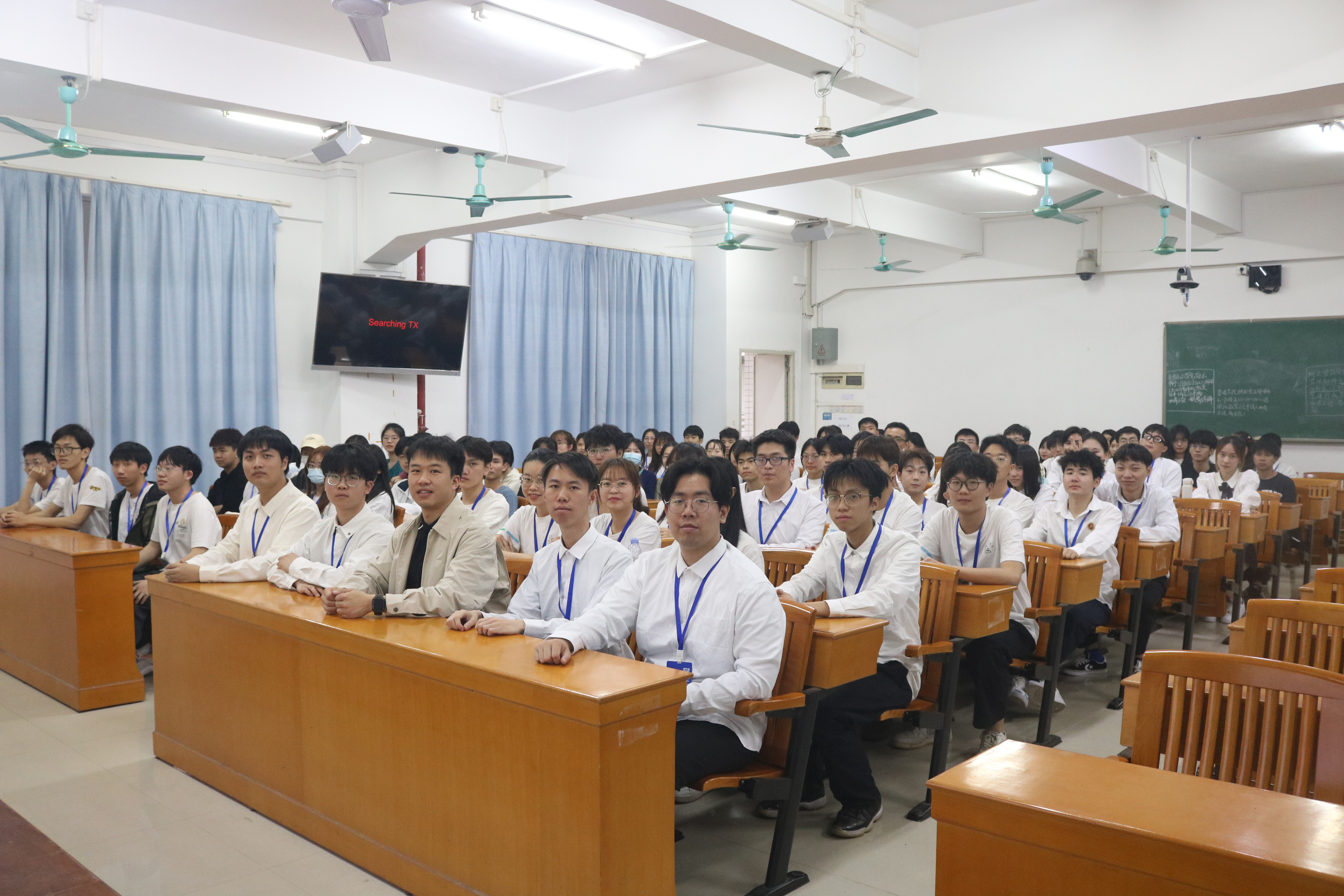js3845金沙线路召开学生会第一次例会
