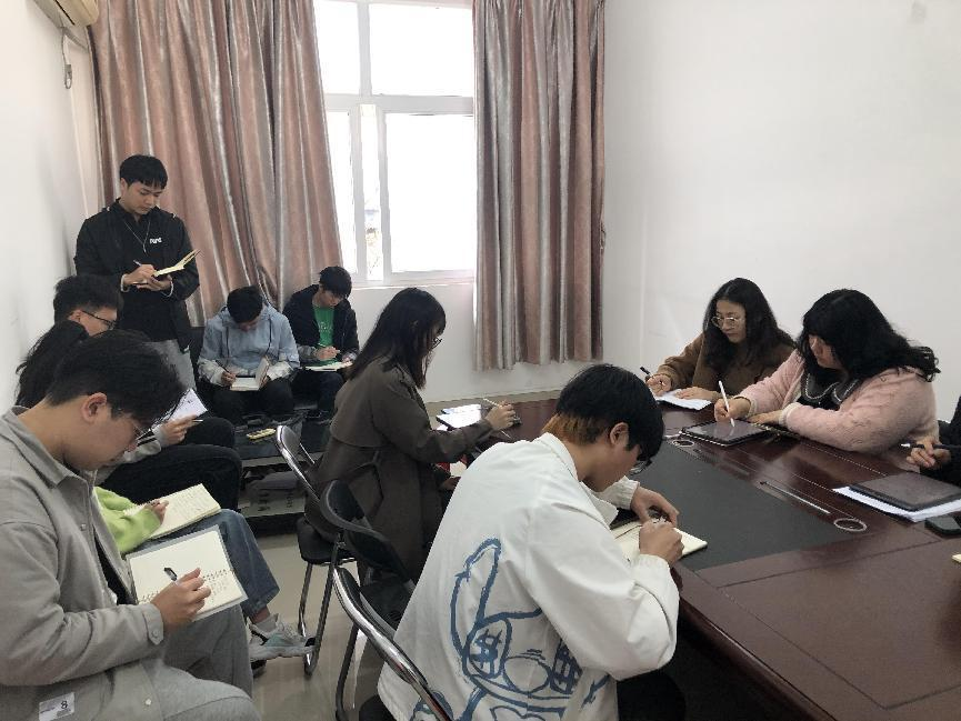 js3845金沙线路召开2023年新学期三大机构负责人例会