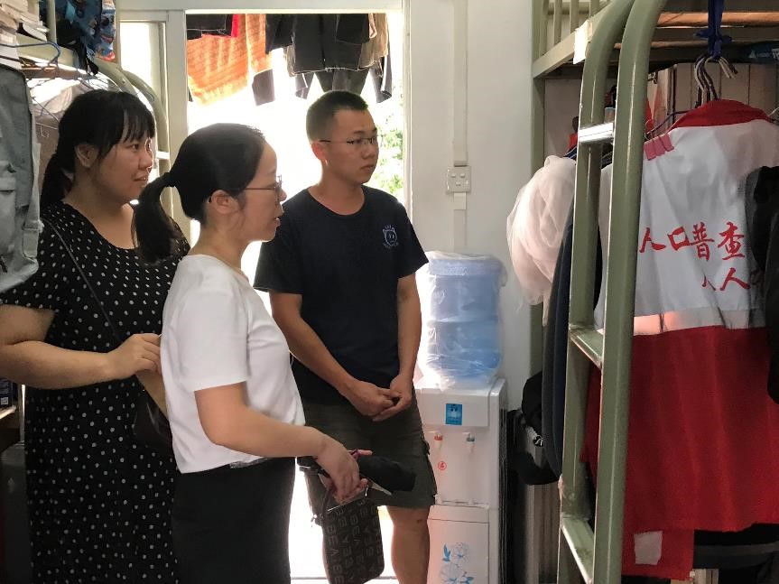 js3845金沙线路新生宿舍清洁活动顺利进行